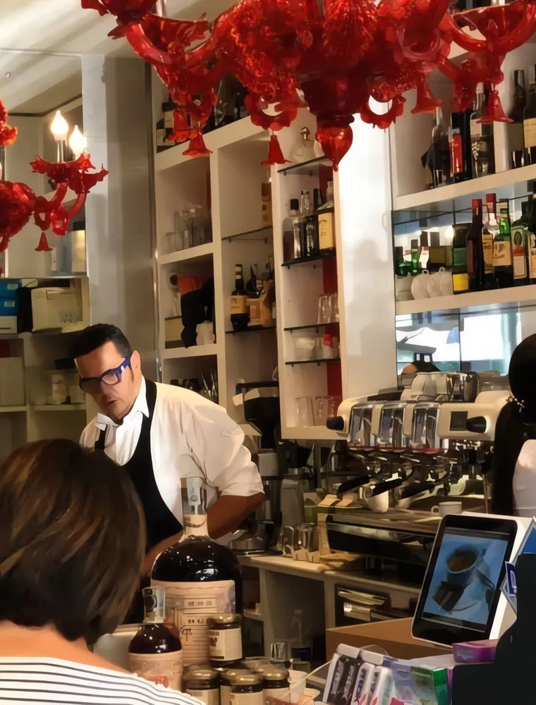 Il wine bar Caffè Epoca, la sera